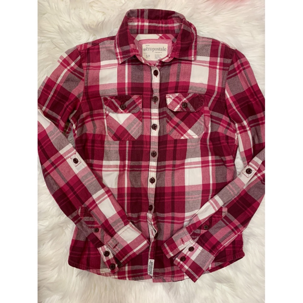 Aeropostale pink and white flannel button down top